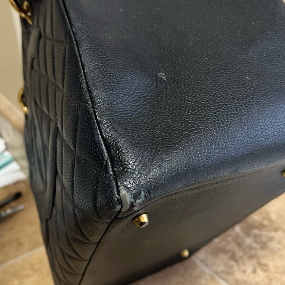 Authentic chanel handbag - Picture 5 of 6